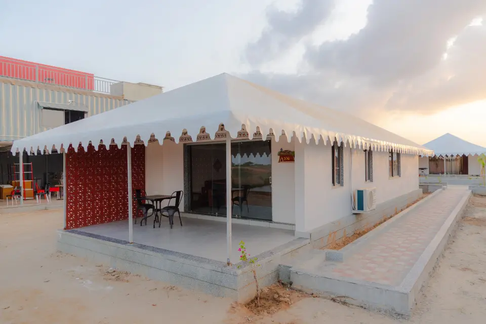 White luxury tent cottages at Road to Heaven Resort